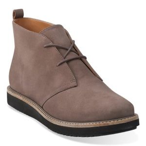 Clarks Artisan Glick Willa Chukka Boots Taupe Women’s 9.5M